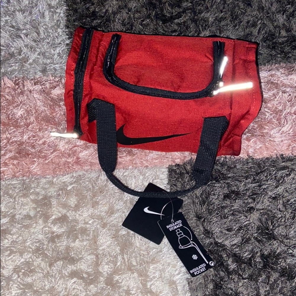 Small Nike insulated storage bag